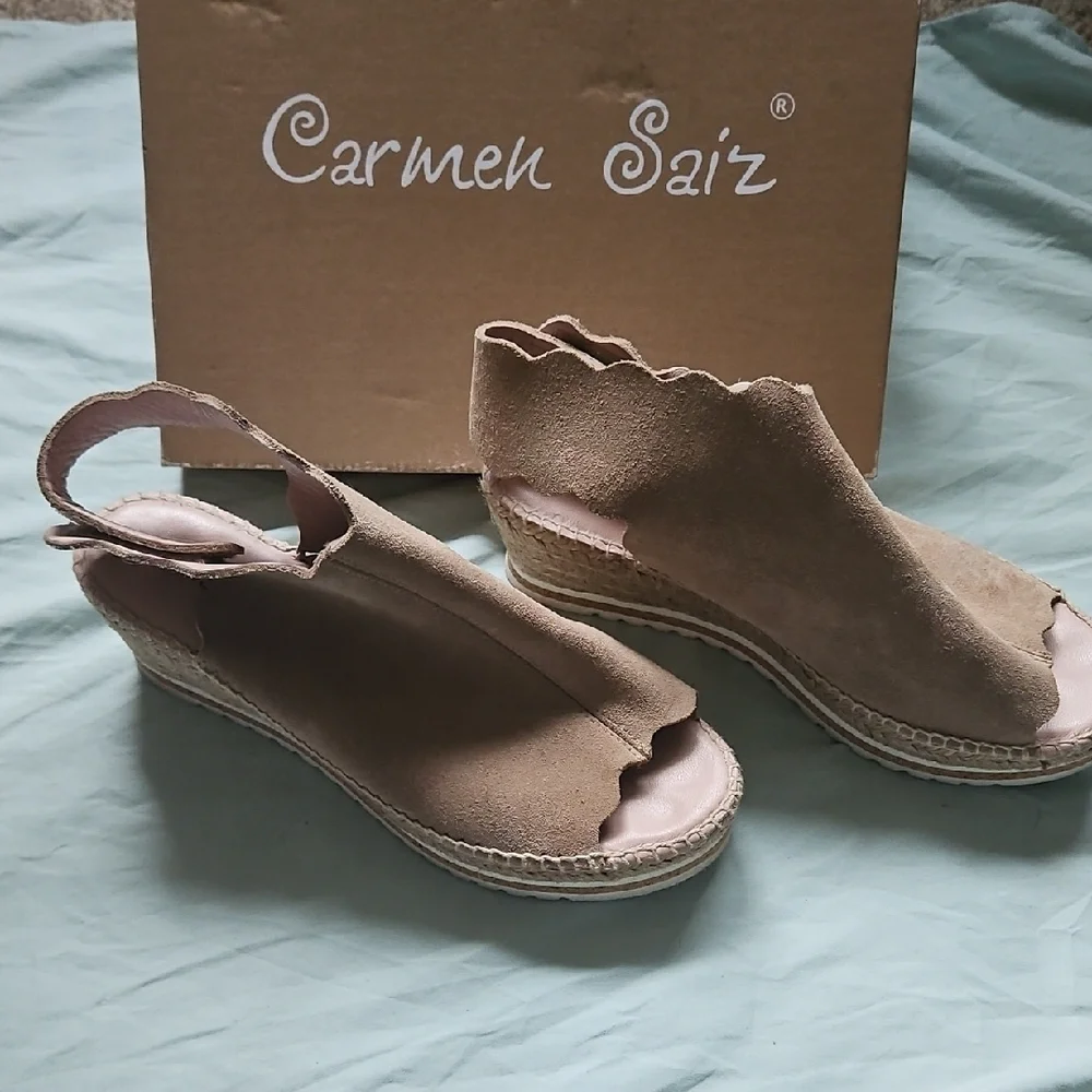 Carmen Saiz Tan Women's Wedge Sandals, Size 40 (US 10)